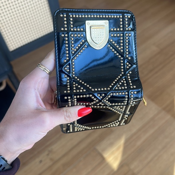 Black Dior Diorama Studded Wallet Patent Leather - Picture 9 of 10